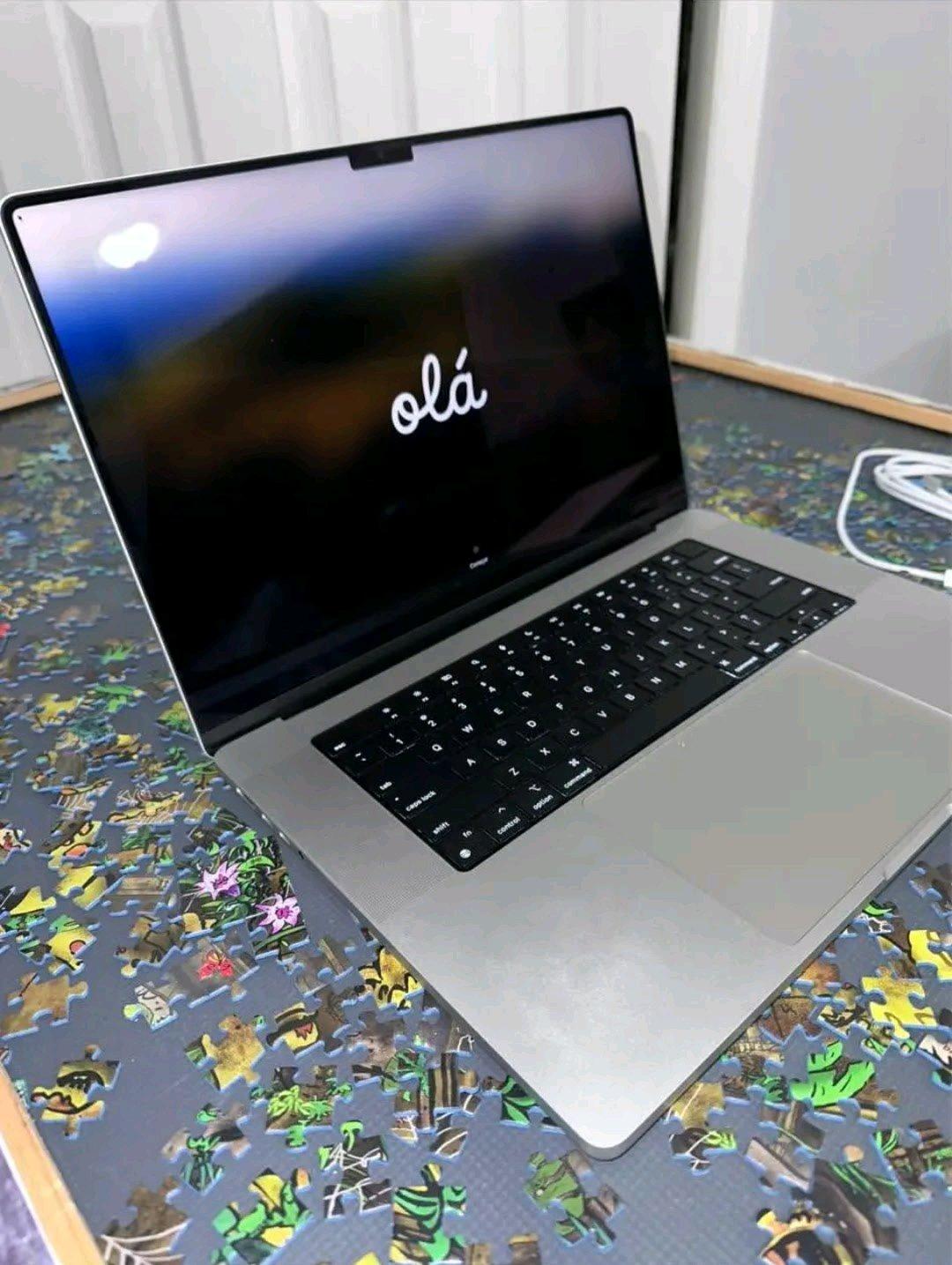 Apple MacBook pro - Adamsville, Alabama - FleaMarketBay
