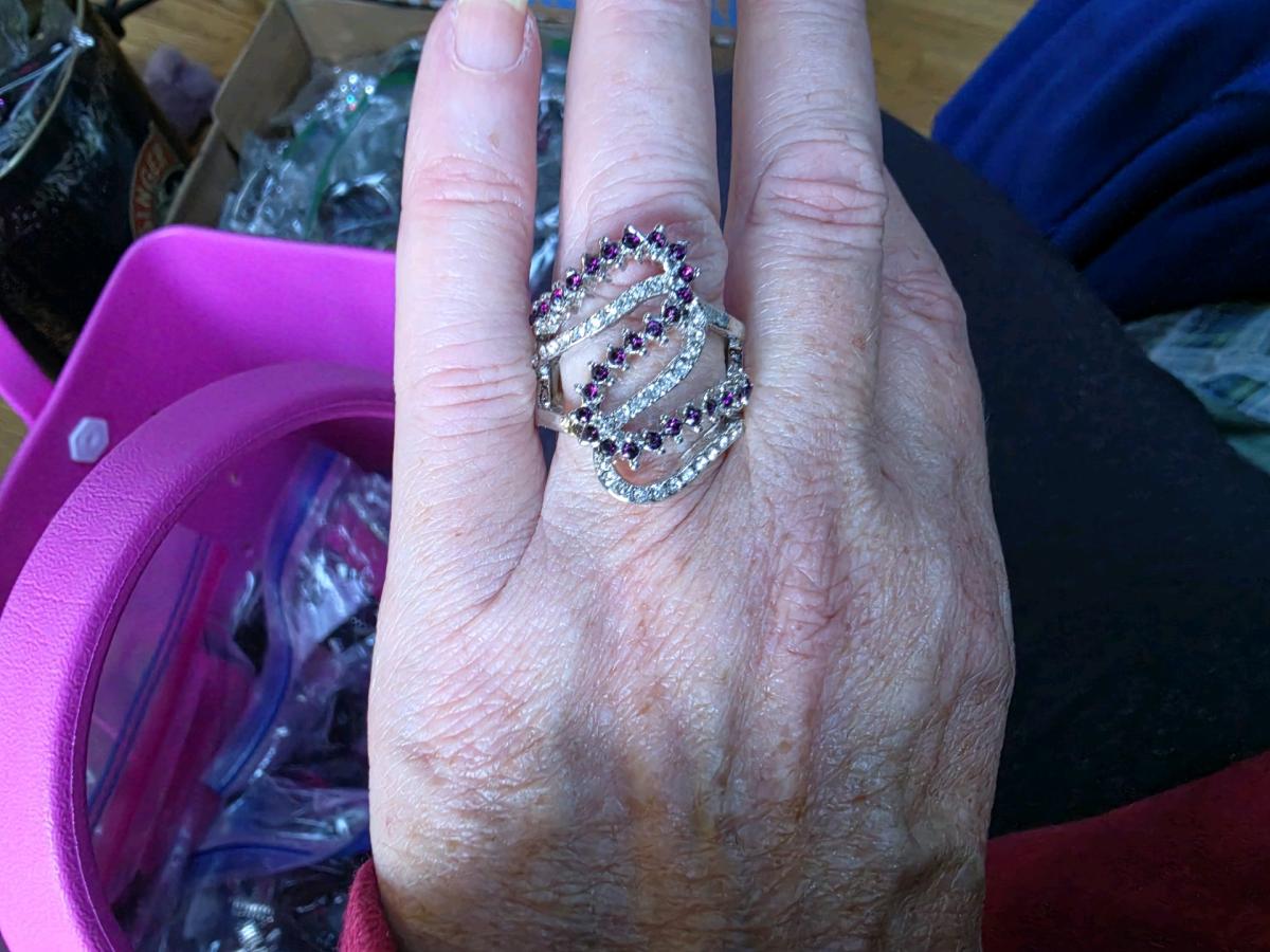 big jewelry sale - Wadsworth, Illinois - FleaMarketBay