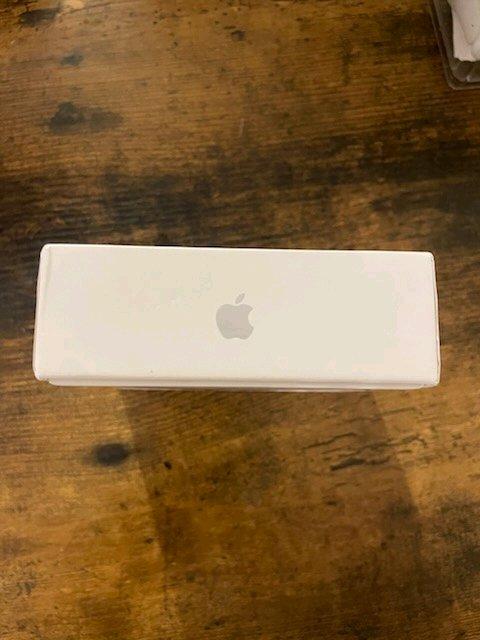Apple airpods gen 2 - Baltimore, Maryland - FleaMarketBay