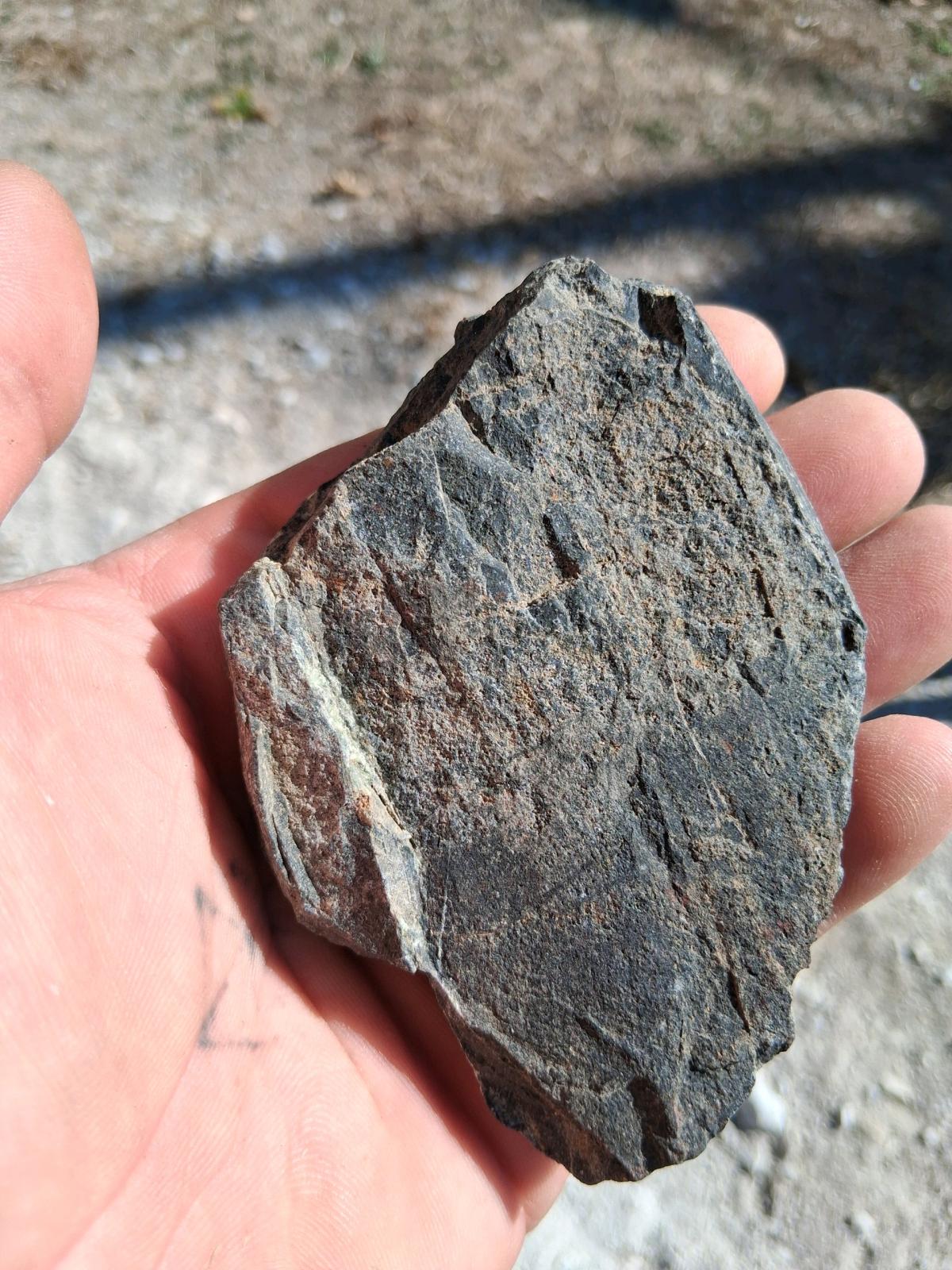 raw green waveillite display from Arkansas - Alicia, Arkansas - FleaMarketBay