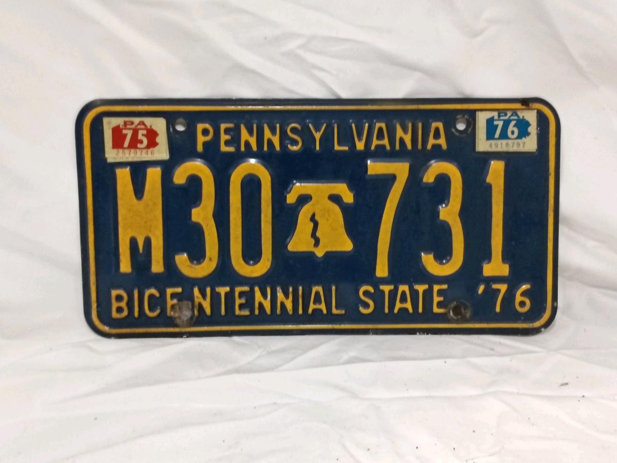 VARIOUS VINTAGE STATE LICENSE PLATES - Tampa, Florida - FleaMarketBay