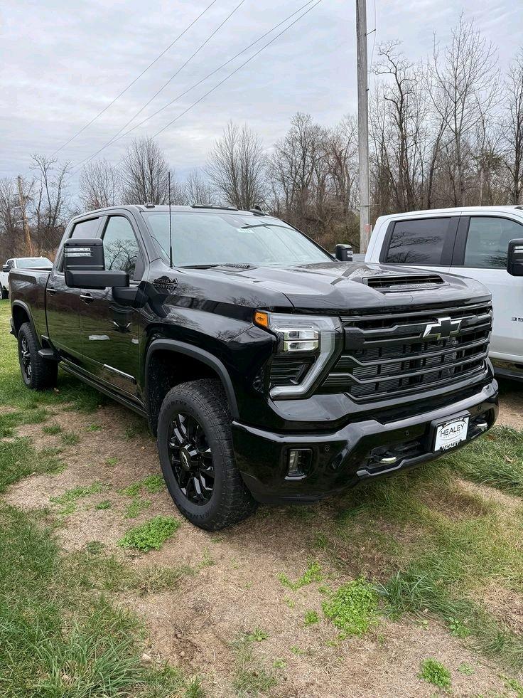 Chevrolet Silverado 2025 - Middletown, New York - FleaMarketBay