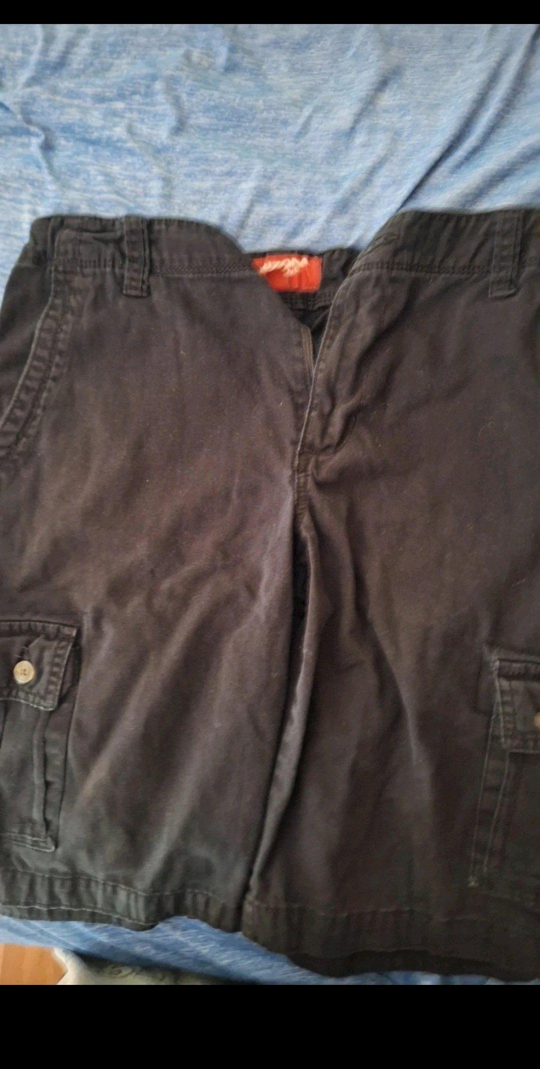 black mediumshort size - Miami, Florida - FleaMarketBay