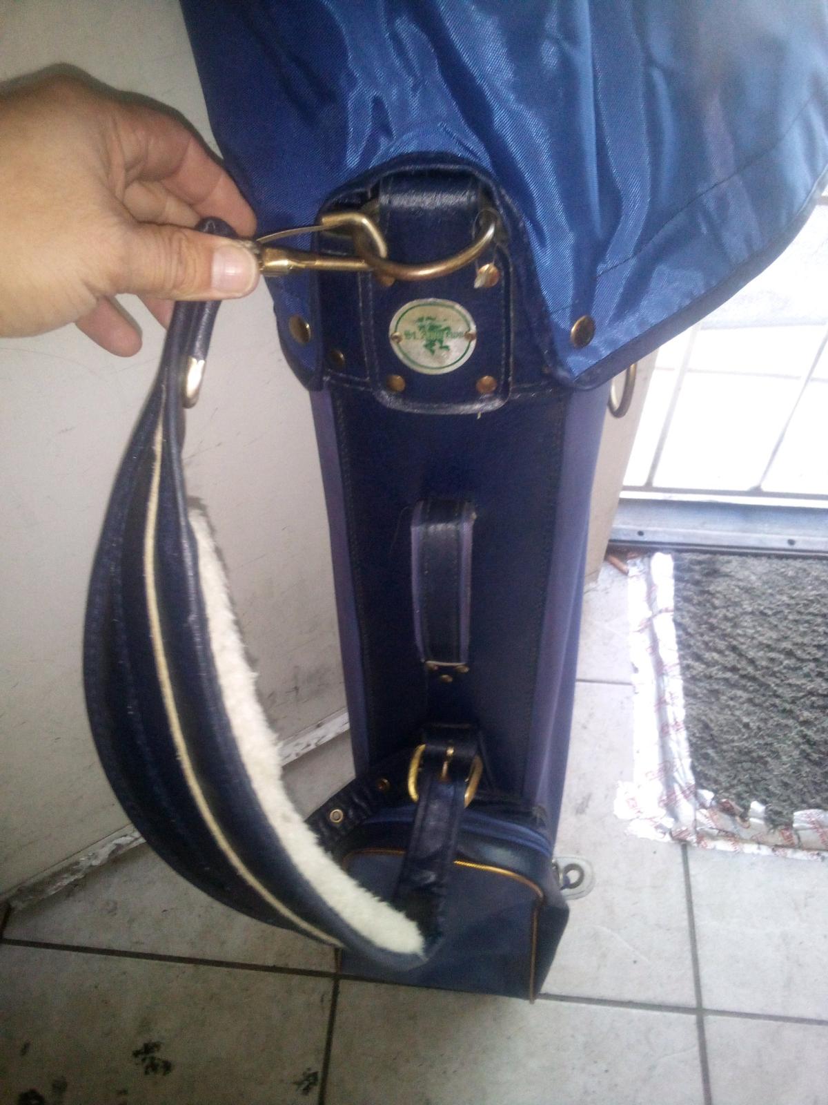st Andrews golf bag and clubs - Las Vegas, Nevada - FleaMarketBay