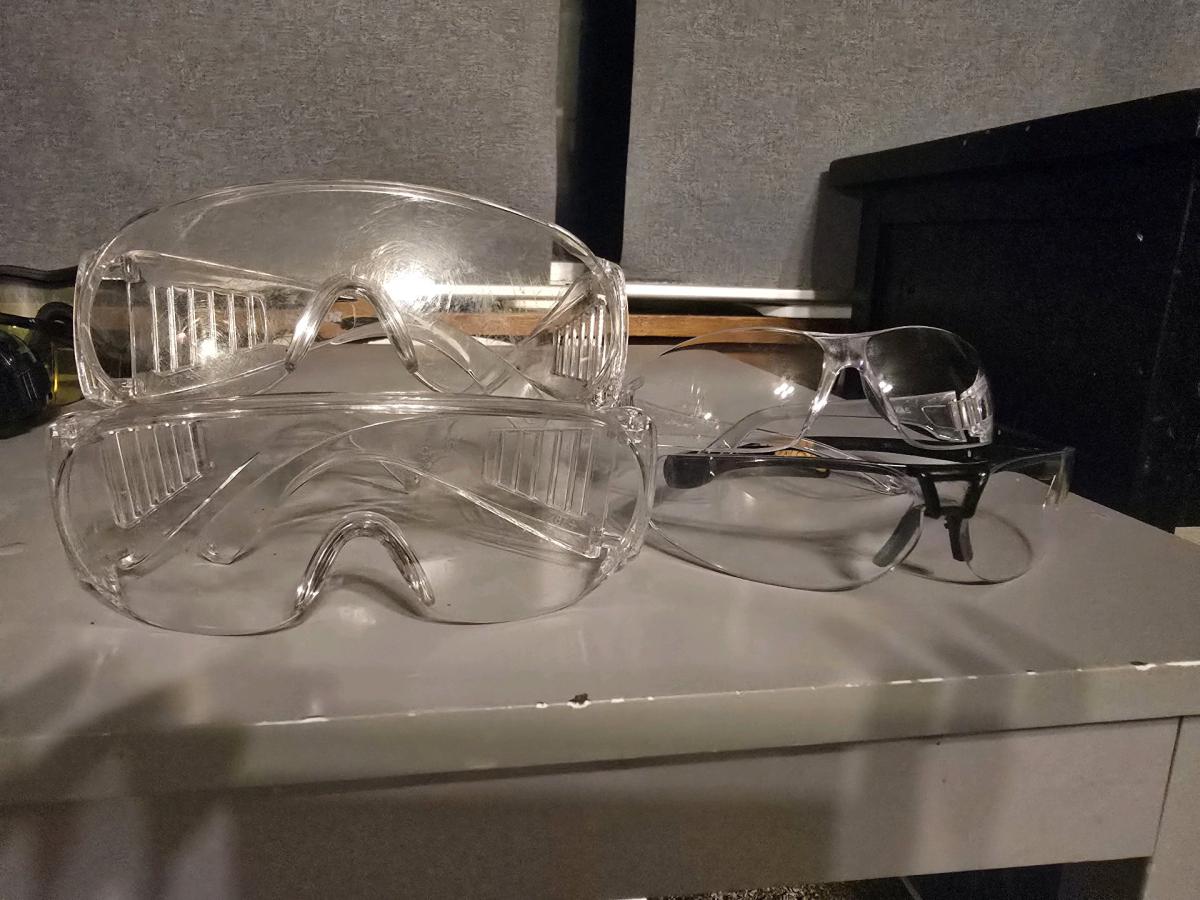 Selling a big lot of 11 safety glasses and protective goggle - Sulphur, Oklahoma - FleaMarketBay