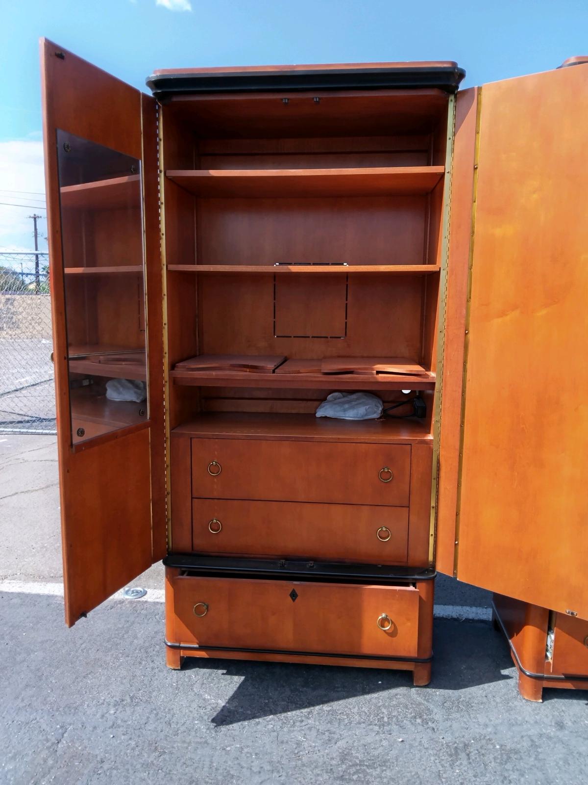 amorie - Las Vegas, Nevada - FleaMarketBay