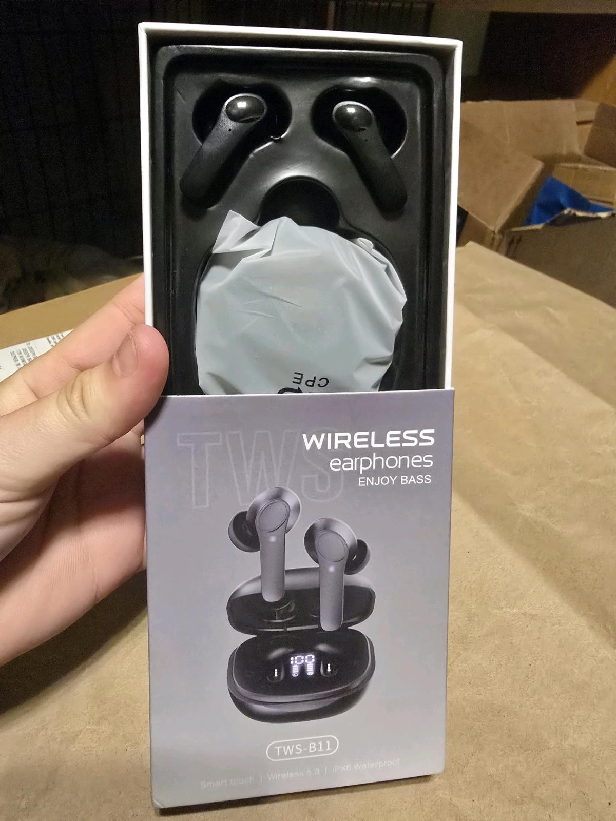 Bundle 2 Pairs Wireless Earphones  Hyundai Fit 2  TWSB11  Br - Sulphur, Oklahoma - FleaMarketBay