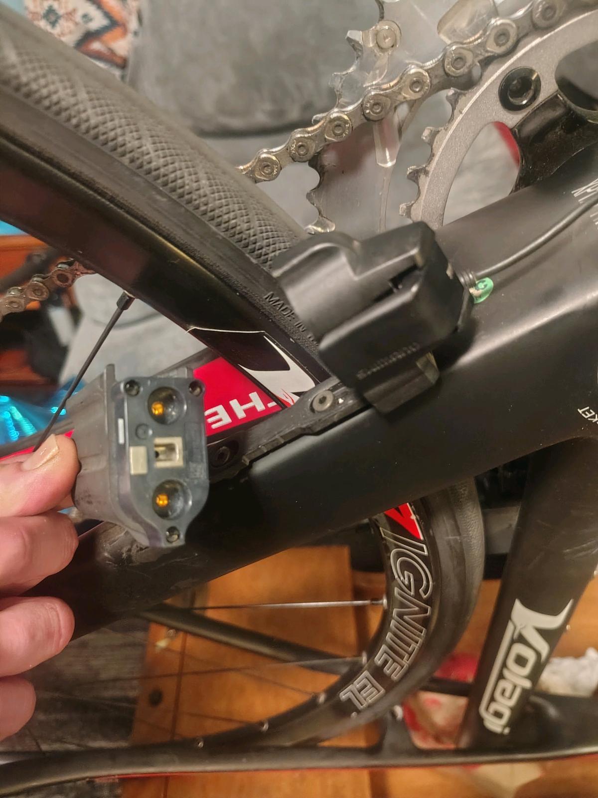 Carbon Fiber 57cm Road Bike - Denver, Colorado - FleaMarketBay