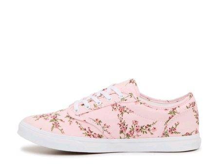 New Woman Converse - San Juan, Texas - FleaMarketBay