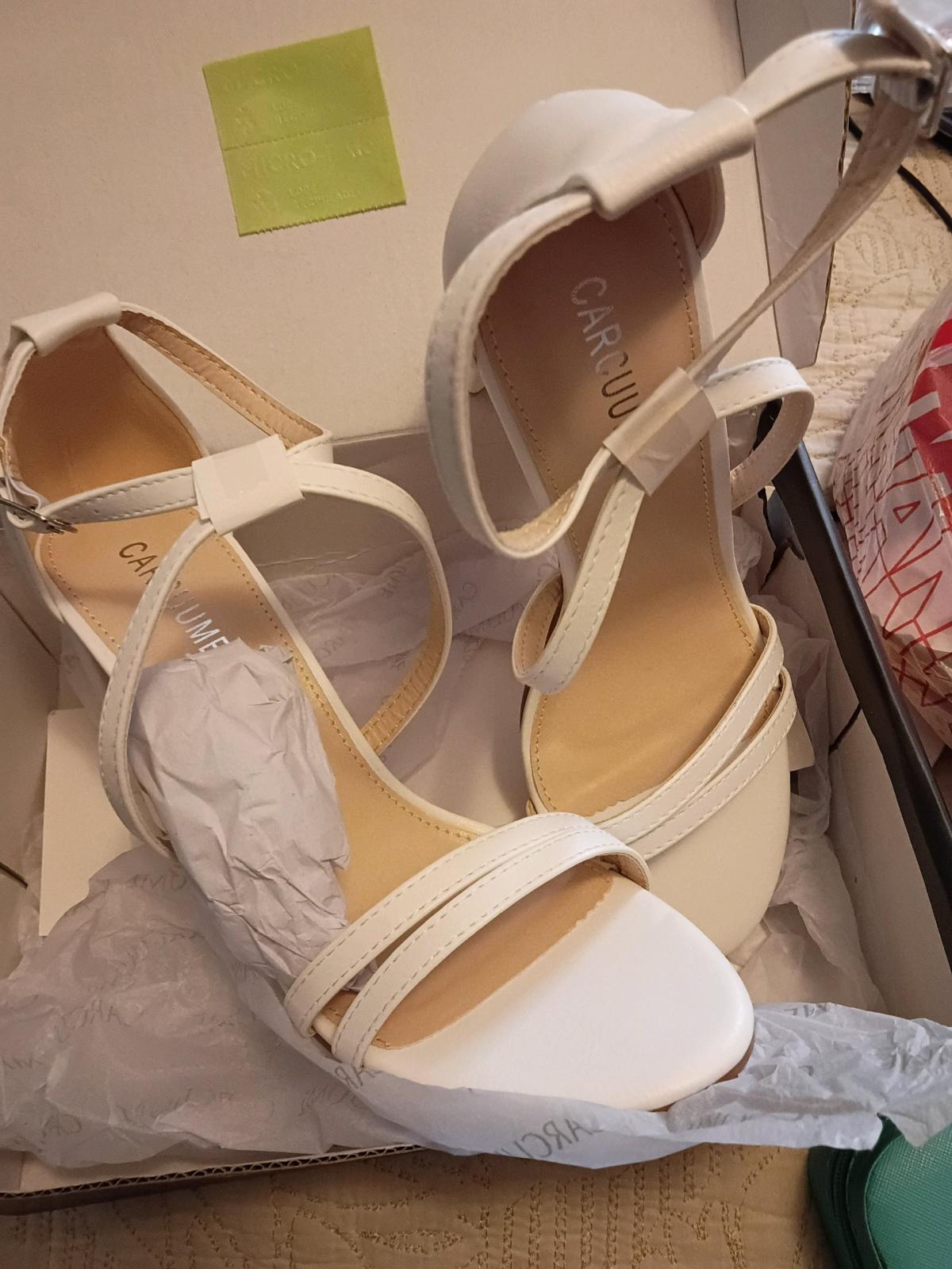 shoes - Booneville, Arkansas - FleaMarketBay