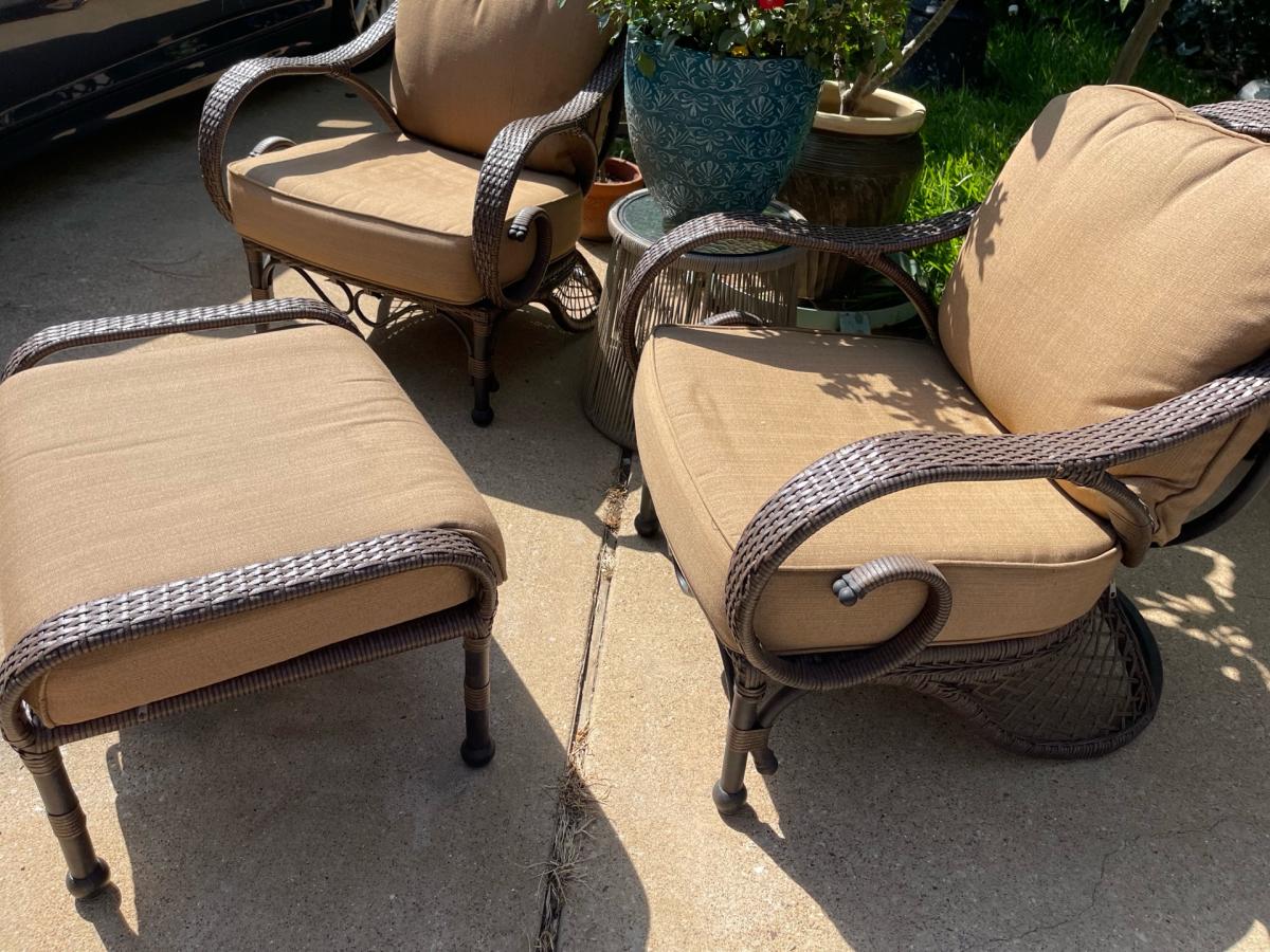 outdoor chairs set - Arlington, Texas - FleaMarketBay