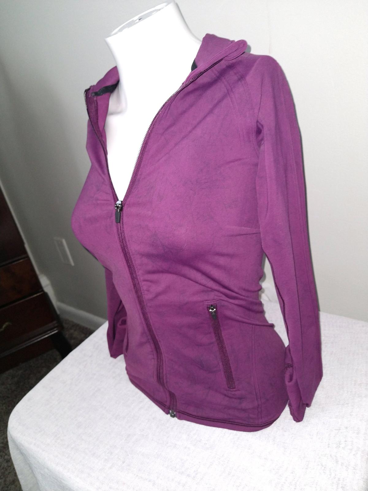 Lululemon Define Burgundy Athletic Jacket Size Small 2 - Clarendon Hills, Illinois - FleaMarketBay