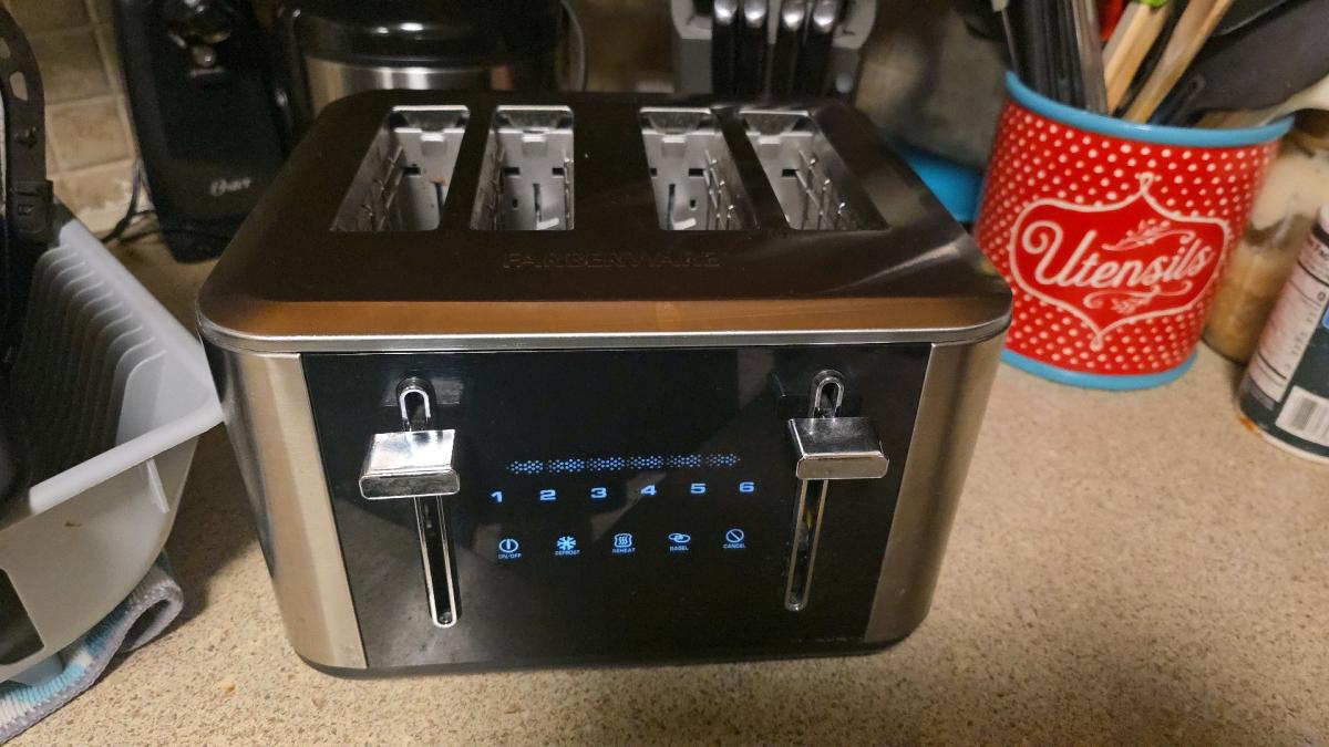 Farberware 4Slice Touchscreen Toaster  Stainless Steel - Sulphur, Oklahoma - FleaMarketBay