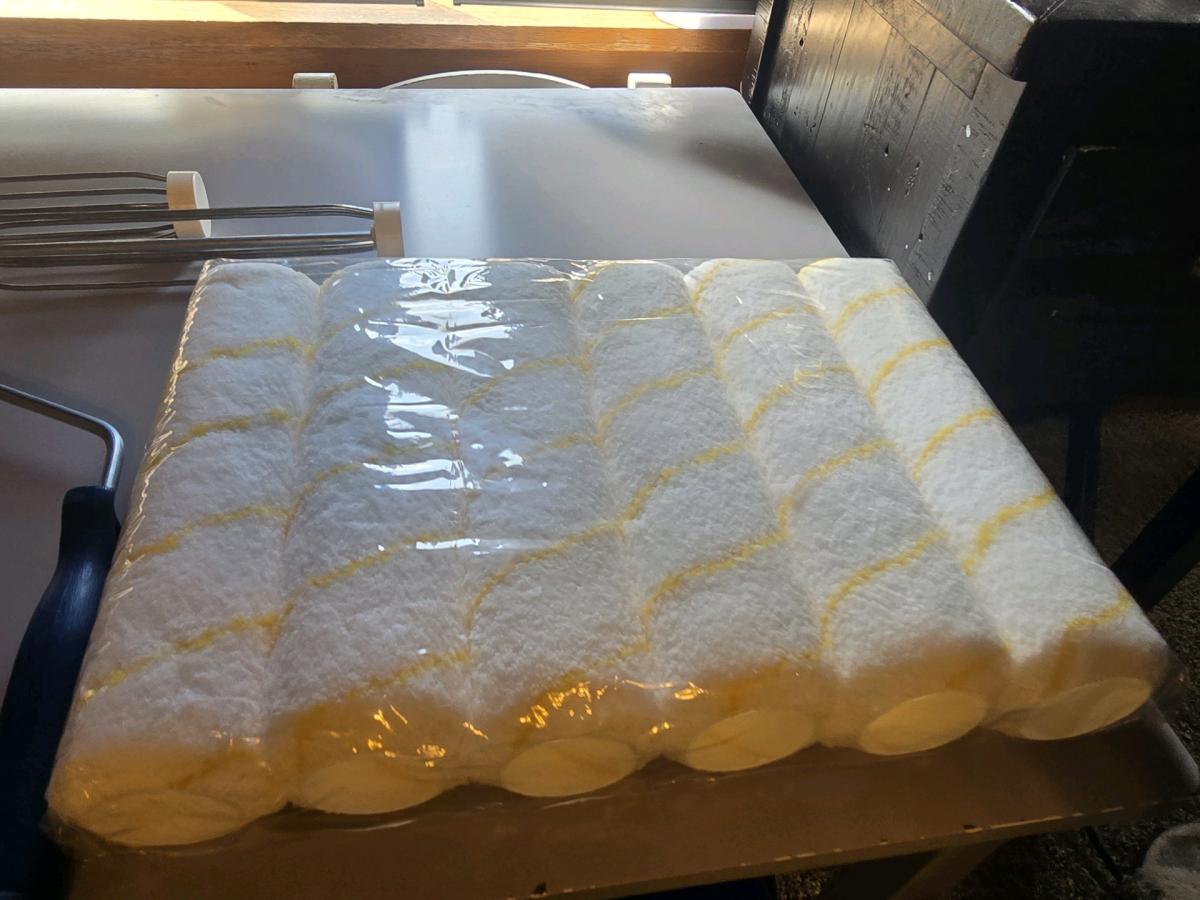Brand New 9 Paint Roller Kit 2 Frames6Pack CoversCondition N - Sulphur, Oklahoma - FleaMarketBay