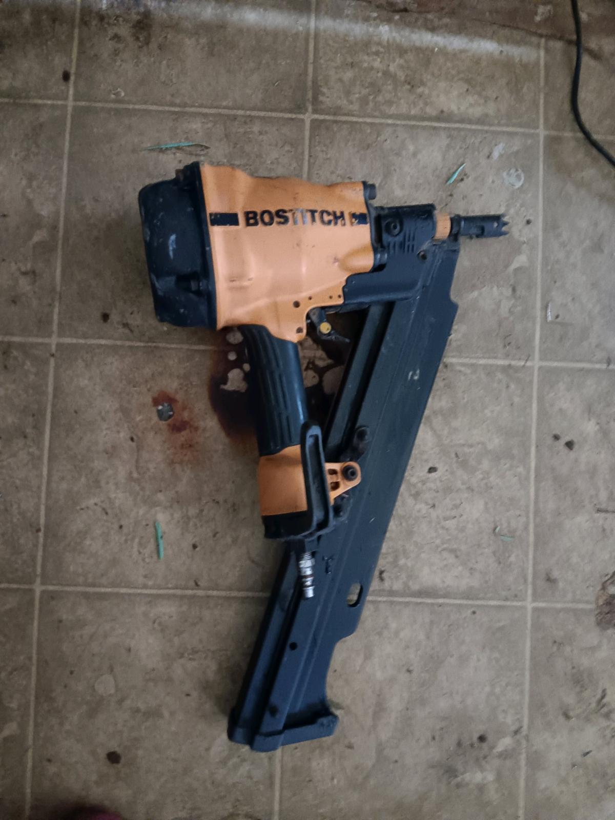 nail gun - Mansfield, Texas - FleaMarketBay