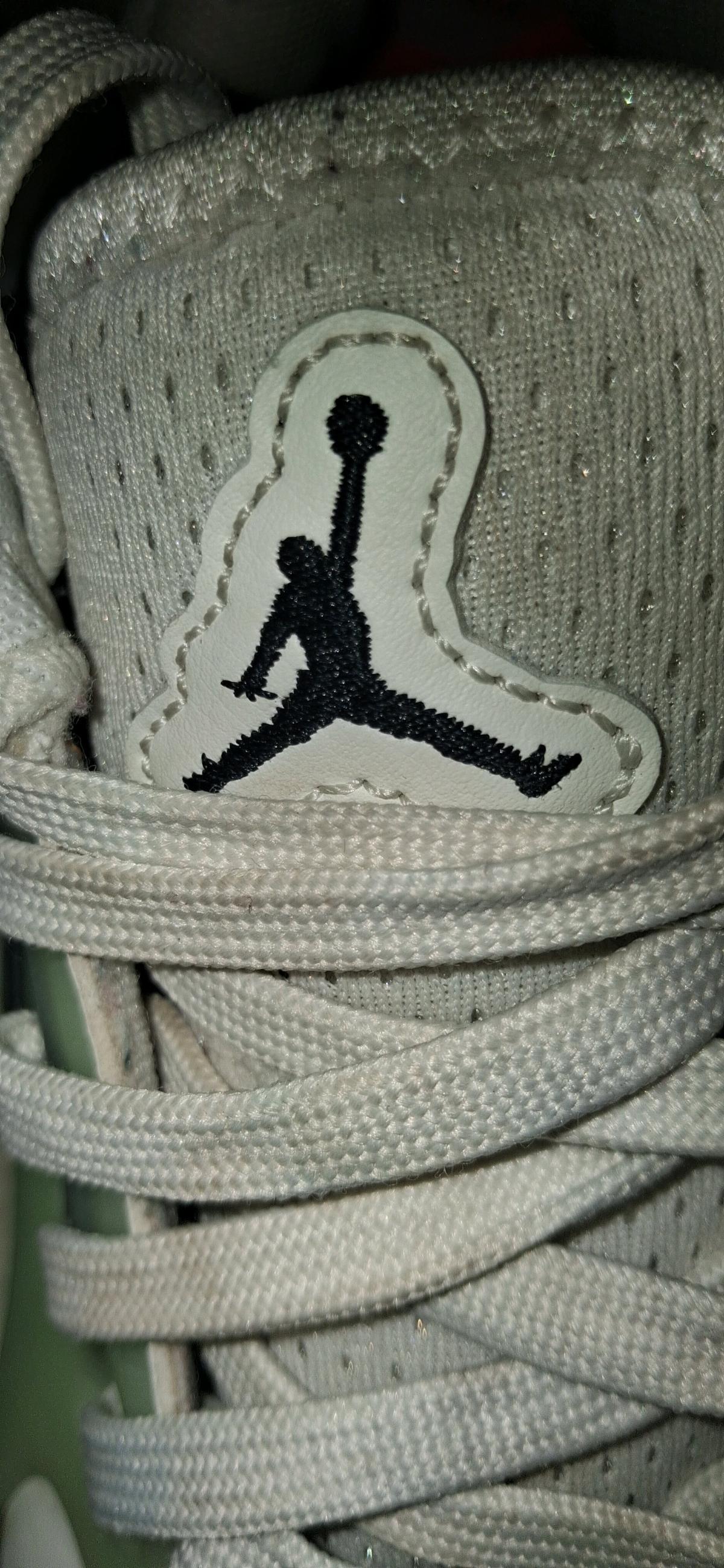 Air Jordan Wmns Jordan Heir Showstopper Style Code FZ2471100 - Saint Louis, Missouri - FleaMarketBay