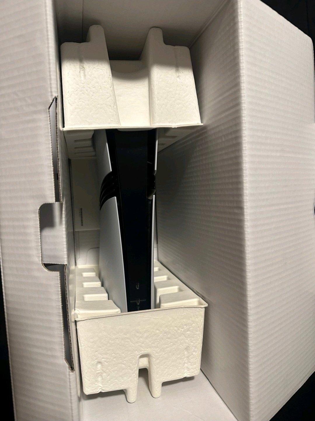 PLAYSTATION CONSOLE 5 - Brooklyn, New York - FleaMarketBay