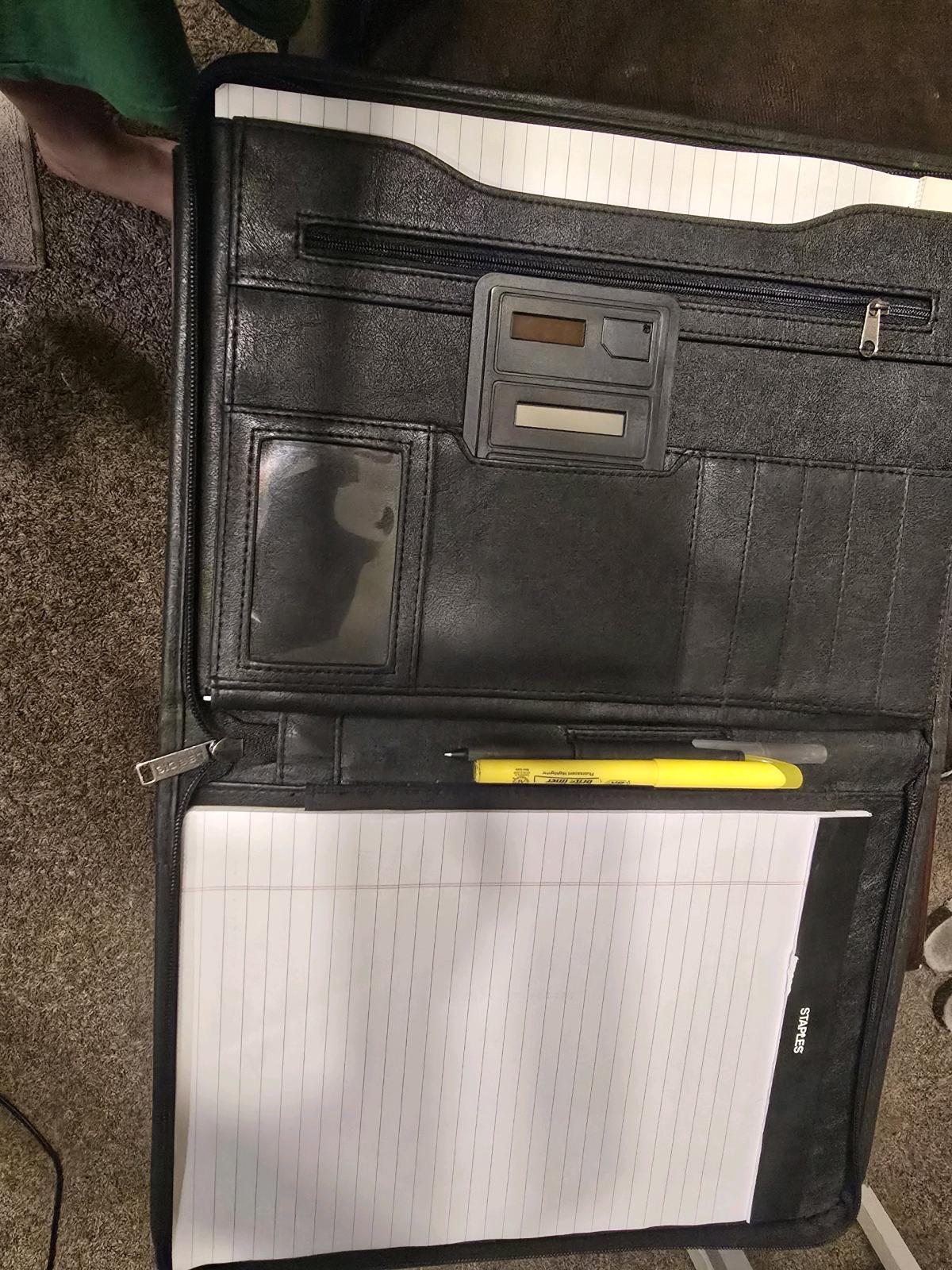 Leather Portfolio Professional Business Padfolio with Zipper - Sulphur, Oklahoma - FleaMarketBay