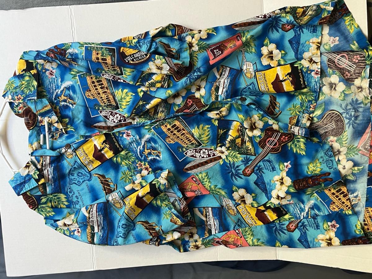 Mens Hawaiian Aloha Shirt Bundle  Lot of 3 - Poulsbo, Washington - FleaMarketBay