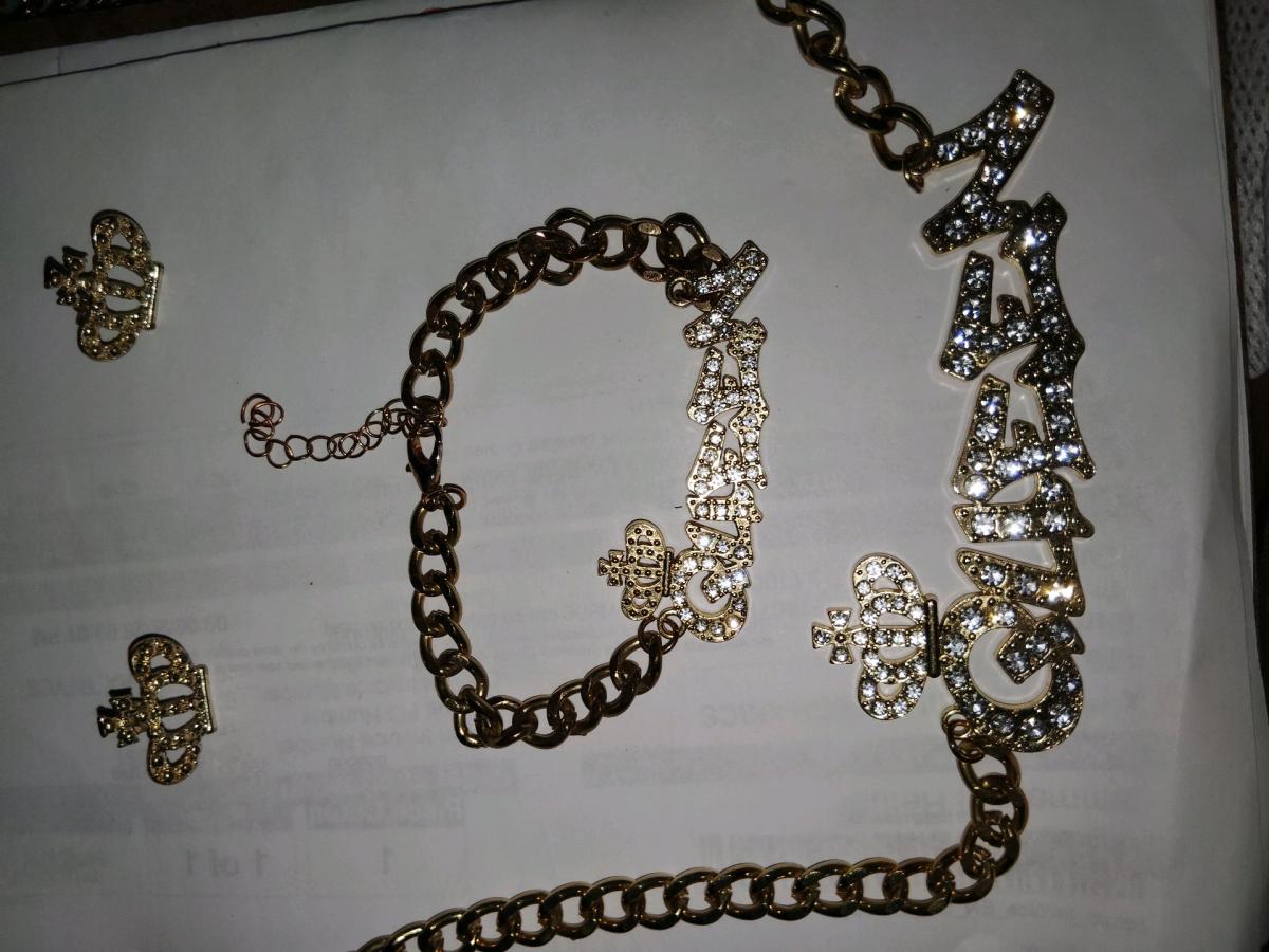 Womens Matching 3 piece Jewelry set - Sanford, Florida - FleaMarketBay