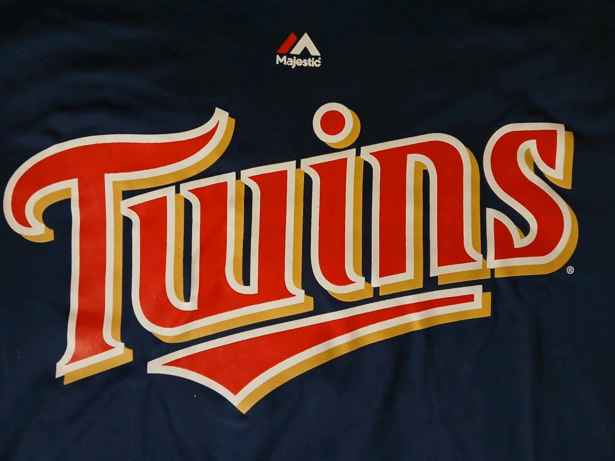 Majestic Minnesota Twins Brian Mauer Navy Blue Tshirt Size L - Tucson, Arizona - FleaMarketBay