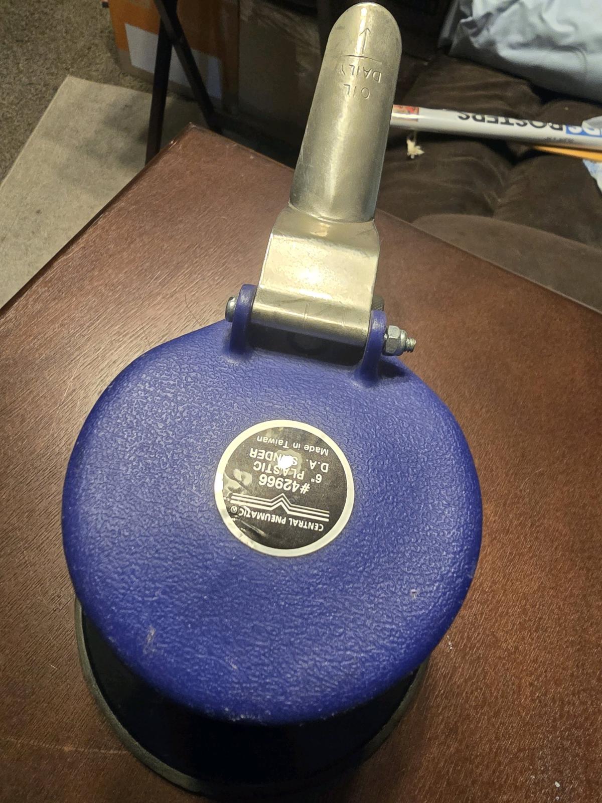 Central Pneumatic 6 DA Air Sander 42966 - Sulphur, Oklahoma - FleaMarketBay
