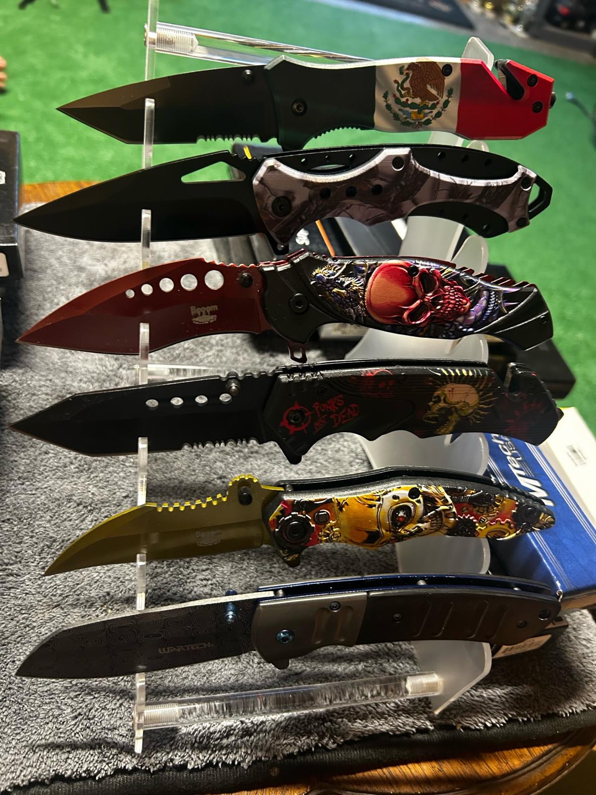 knives - San Antonio, Texas - FleaMarketBay