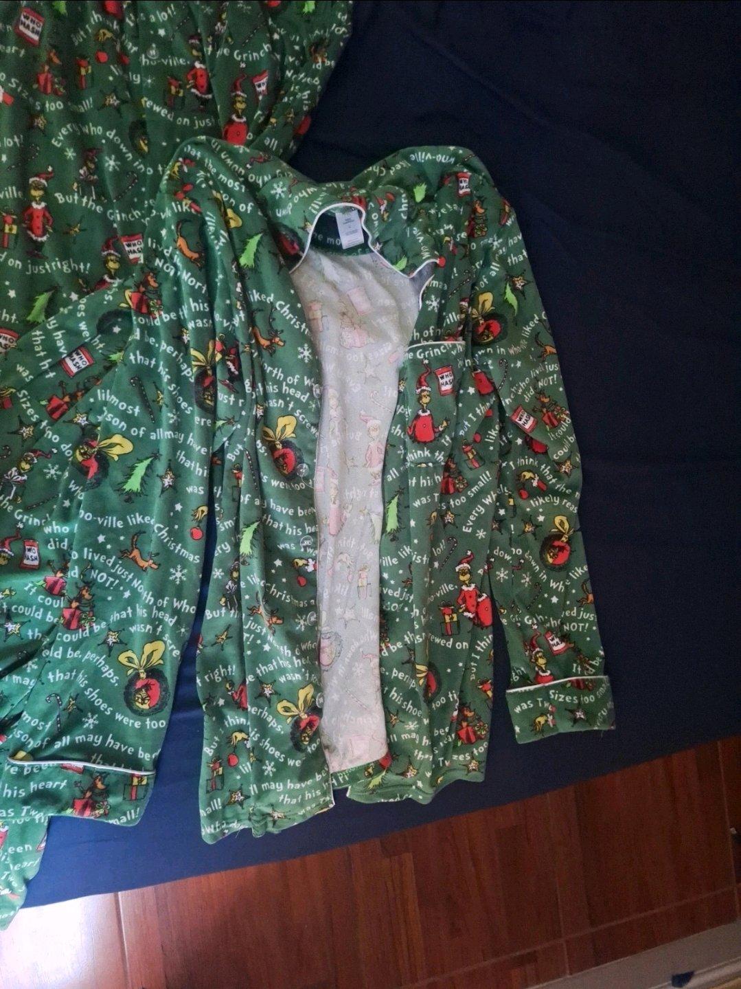 grinch pajama set - Miami, Florida - FleaMarketBay
