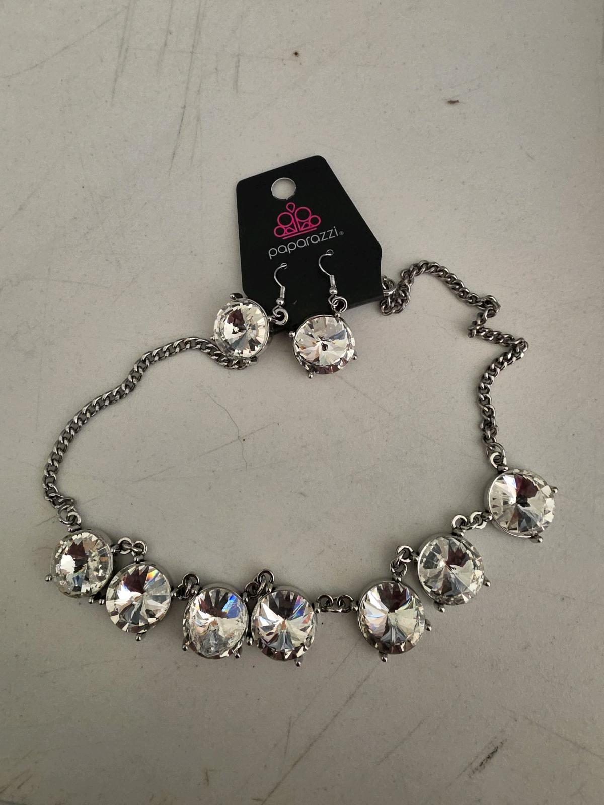 big jewelry sale - Wadsworth, Illinois - FleaMarketBay
