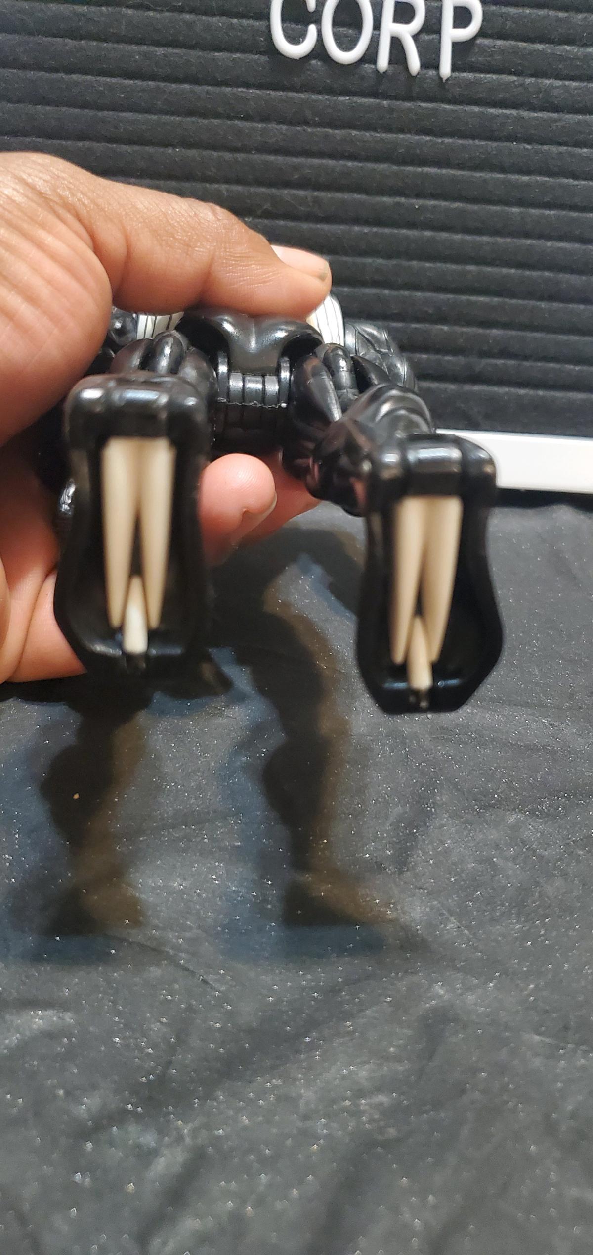 SpiderMan Shape Shifters Venom Transformer FigureToyBiz 2004 - Ozone Park, New York - FleaMarketBay