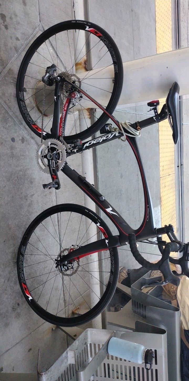 Carbon Fiber 57cm Road Bike - Denver, Colorado - FleaMarketBay
