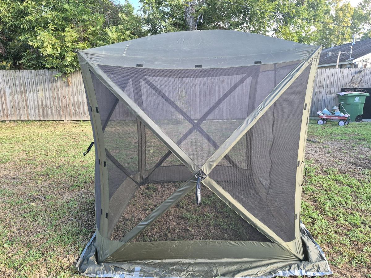 nice Used Outdoor Clam tent - Alicia, Arkansas - FleaMarketBay