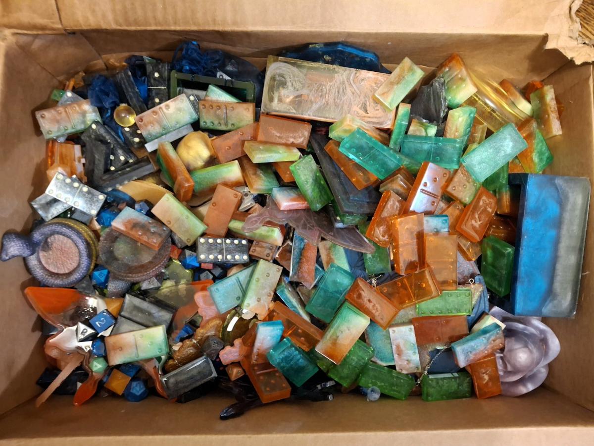 Variety Box Of Misc Resin Crafts - Flushing, New York - FleaMarketBay