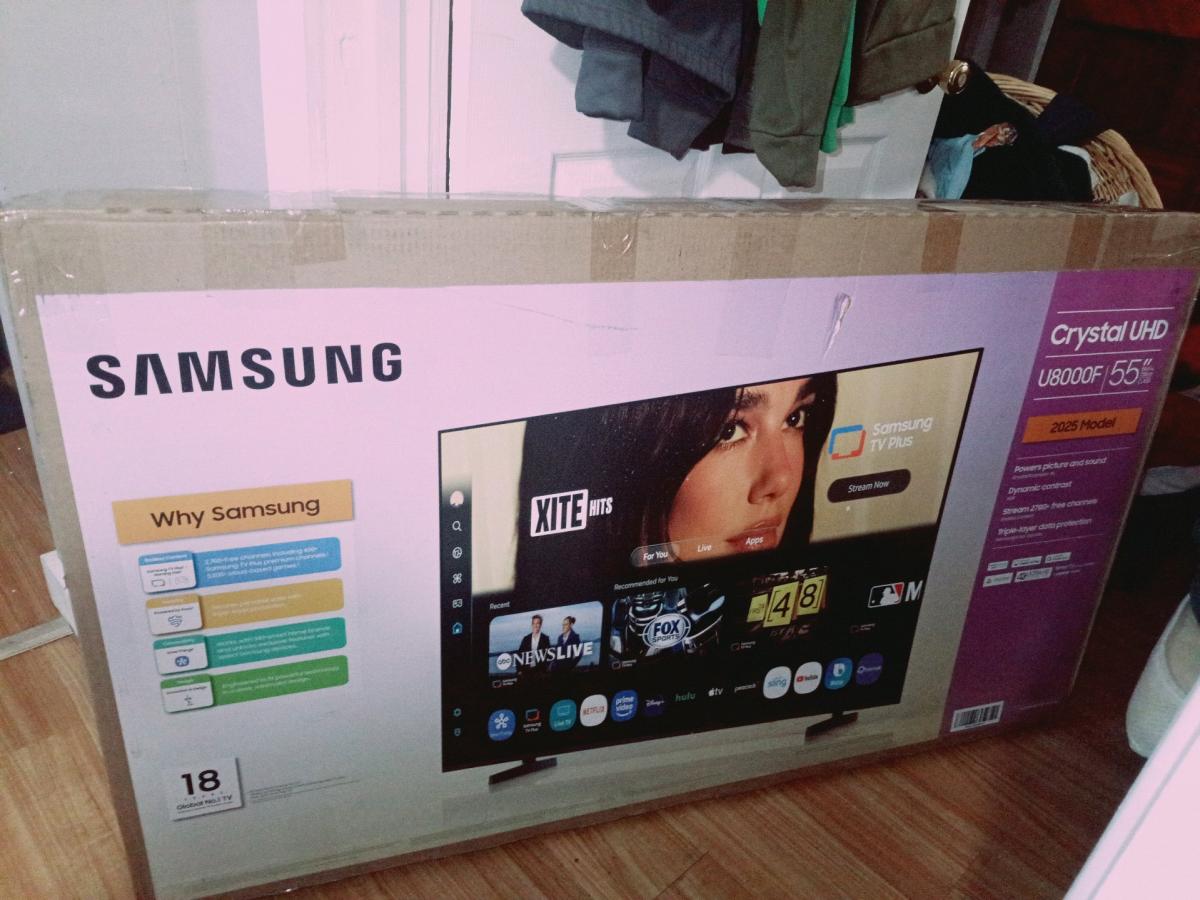 Samsung crystal 55in smart tv in original box - Fairborn, Ohio - FleaMarketBay