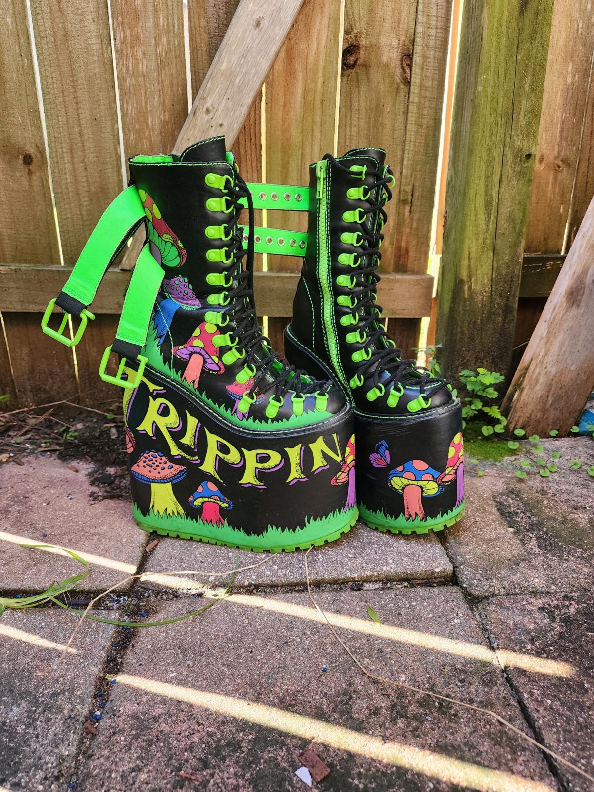 current mood womens boots size 7 - Alachua, Florida - FleaMarketBay