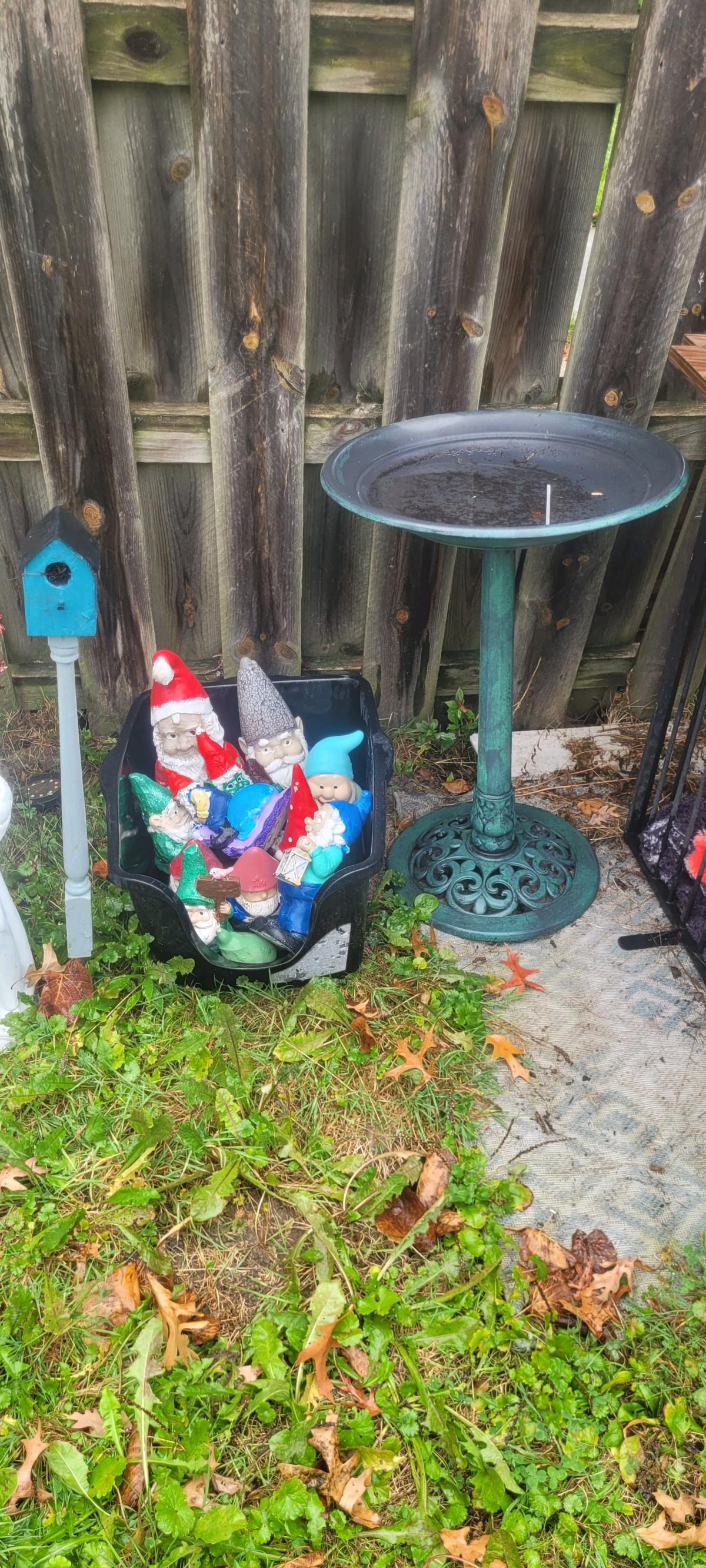 a bunch of different  garden decoration statues prices vary - Cleveland, Ohio - FleaMarketBay