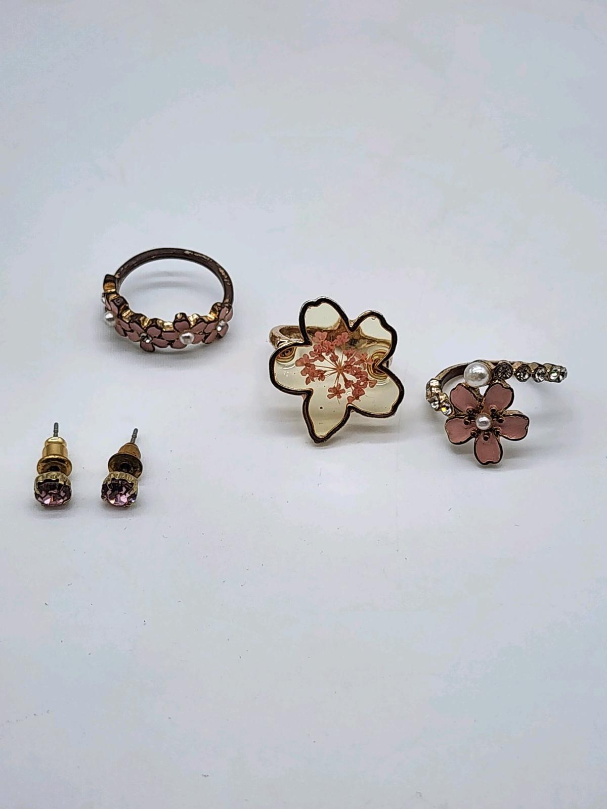 pink costume jewelry set for kids - Alachua, Florida - FleaMarketBay