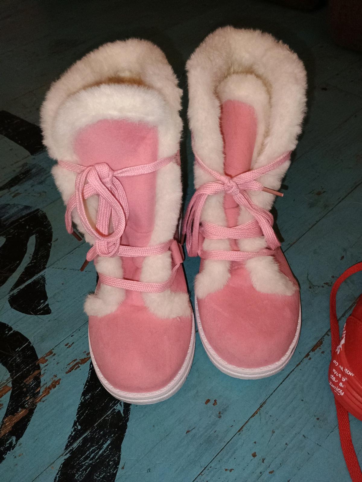 Ladies shoes size 6 - Nelson, Georgia - FleaMarketBay