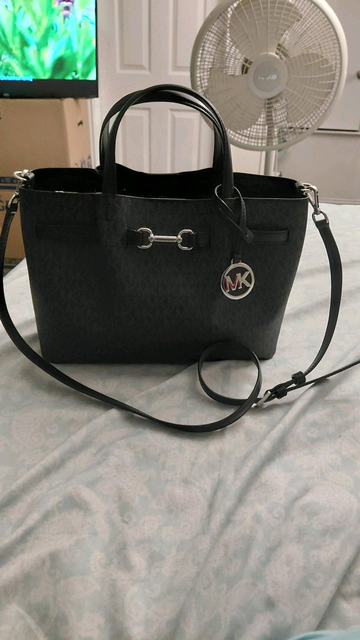 Michael kors purse - San Antonio, Texas - FleaMarketBay
