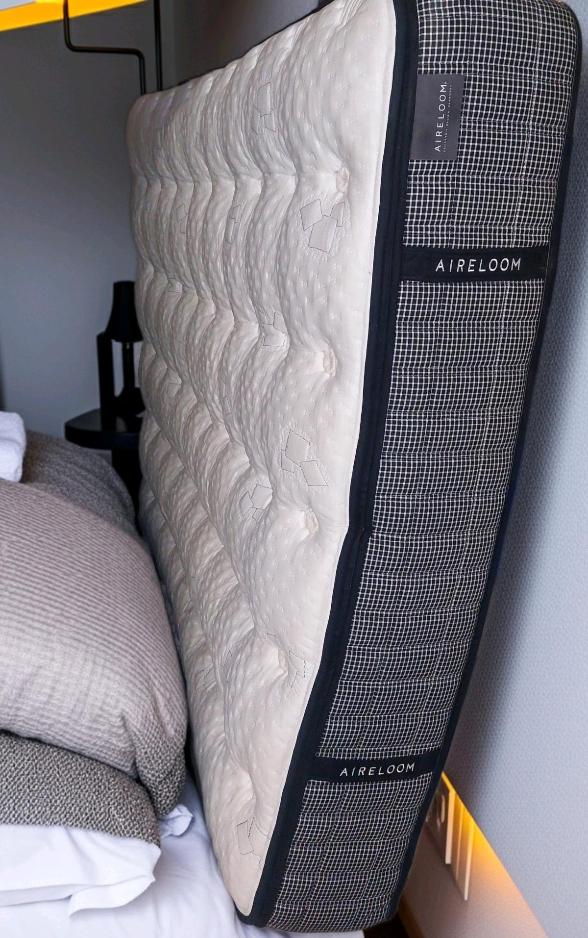 king mattress - Saint Paul, Minnesota - FleaMarketBay