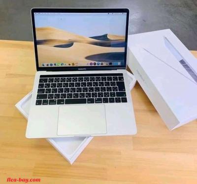 MacBook Air - Thumbnail 2