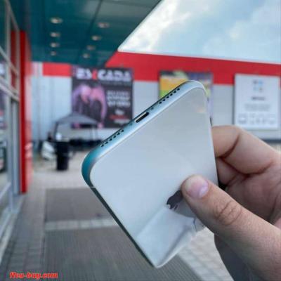 Apple IPhone 11 - Thumbnail 4