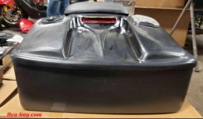 Harley Davidson fiberglass touring pack - Thumbnail 3