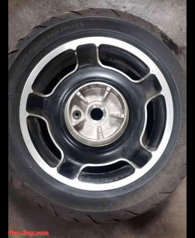 Harley Davidson rim, tire & rotor - Thumbnail 2