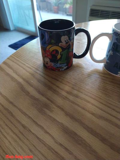 two Disney coffee cups - Thumbnail 3