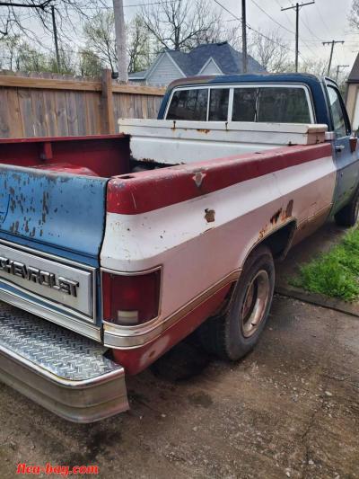 1983 Chevy Square Body - Thumbnail 2