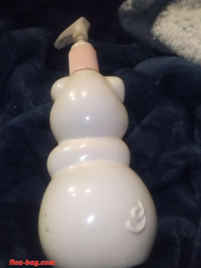milk glass pig lotion bottle - Thumbnail 2