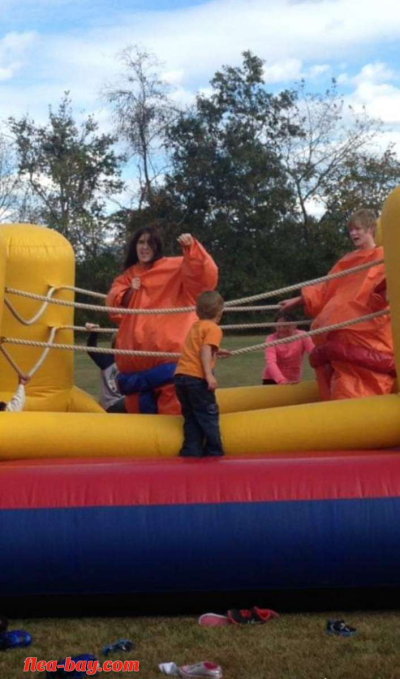 oversize sumo wrestling suites with accessories - Gallipolis, Ohio