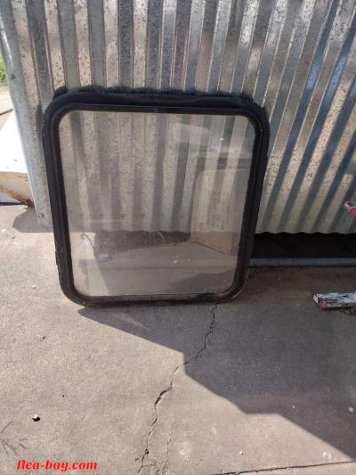 Camper Windows - Vanderbilt, Texas