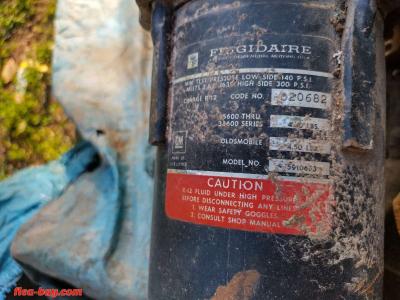 1968 Oldsmobile motor - Thumbnail 2